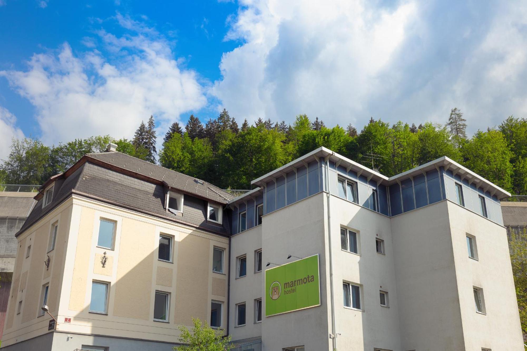 Hostel Marmota Innsbruck Exterior photo